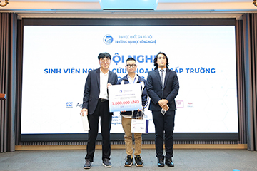Gặp gỡ sinh viên Nguyễn Tấn Minh – giải nhất sinh viên NCKH cấp Trường với đề tài hấp dẫn: Sử dụng công nghệ AI hỗ trợ xử lý văn bản pháp luật